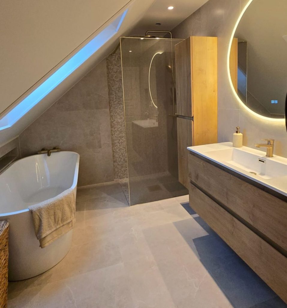 561007875 17904551229255803 1678300939728632455 n