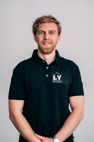 Martin Ronheim Jensen er ansatt hos LY Entreprenør AS